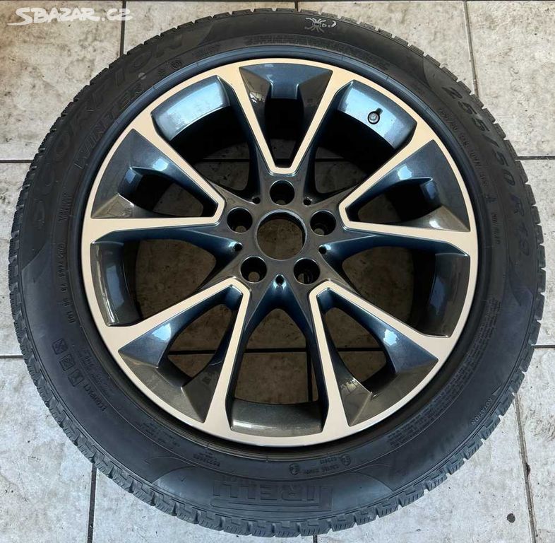 Sada originál BMW 9x19" ET48, 5x120x74 Pirelli