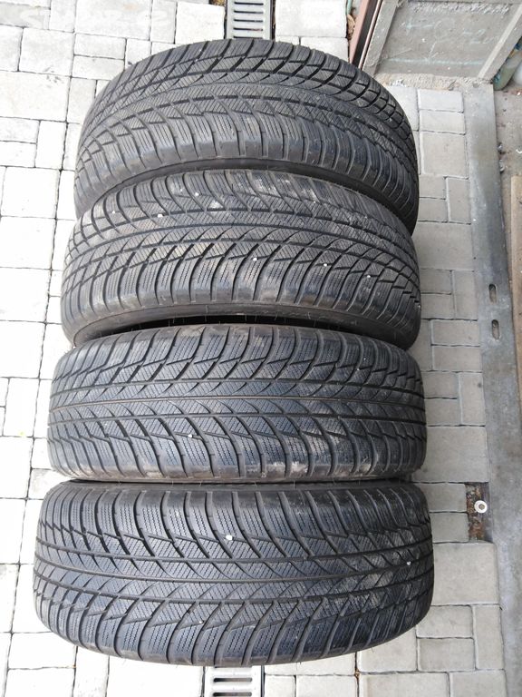 Pneu Bridgestone 205 60 17 93H zimní 7 mm