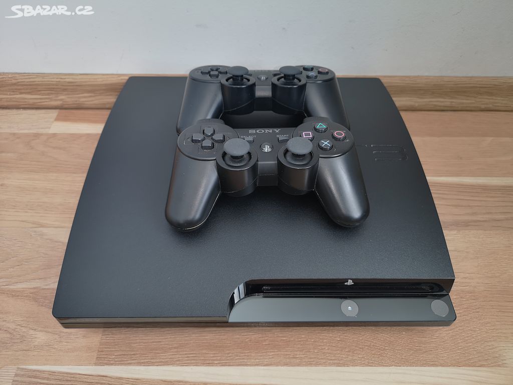 Playstation 3, 2 ovladače, 9 her