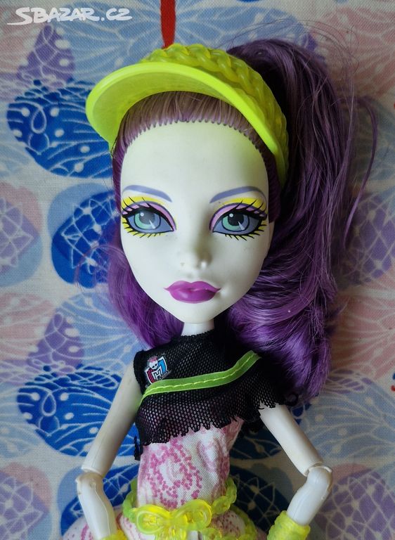 Panenka Monster High č.28 Spectra