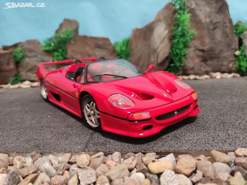 prodám model 1:18 ferrari f50 cabrio