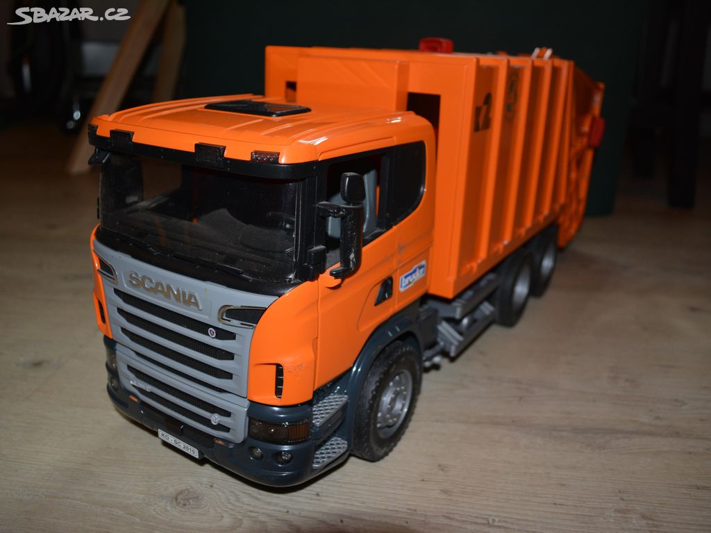 Bruder popeláři Scania X2 recykling