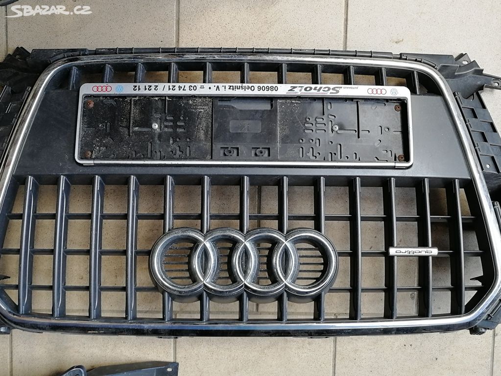 AUDI Q3 8U , PŘEDNÍ MASKA ,ZNAK, 8U0853651H