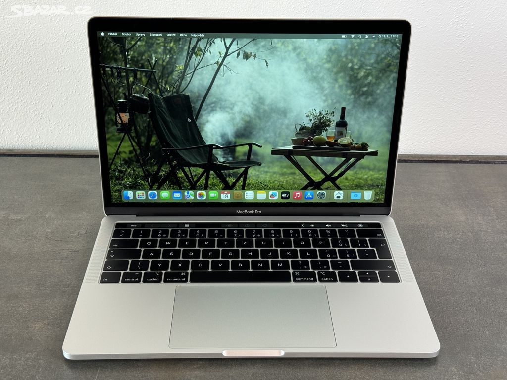 Macbook Pro 13" 2019 i7 / 16GB / 256GB / Silver