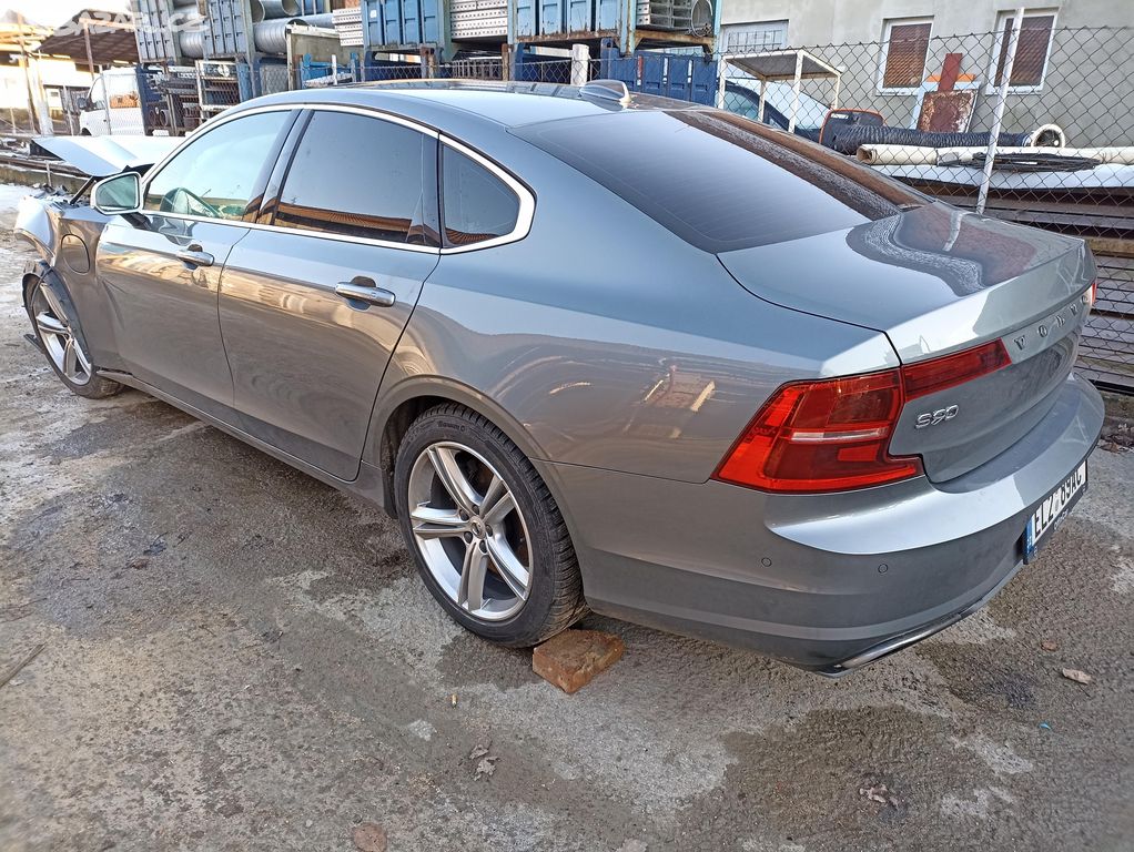 Volvo S90 2.0 T8 235kw Twin Engine AWD 2018