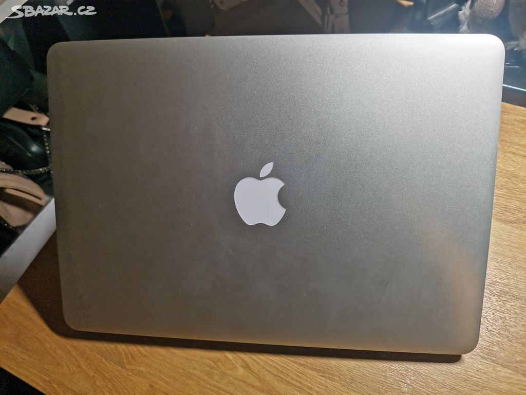 Apple MacBook Air 13 i5 8 GB 128 GB 2017