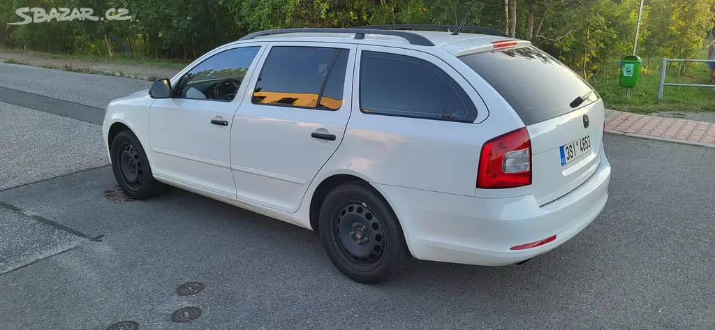 Škoda Octavia combi TDI 77kW rv 2012 původ CZ-TOP - fotka 4