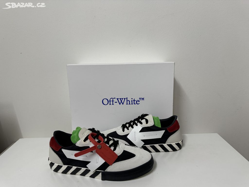 Off-White Floating Arrow Low Vulcanized Leather