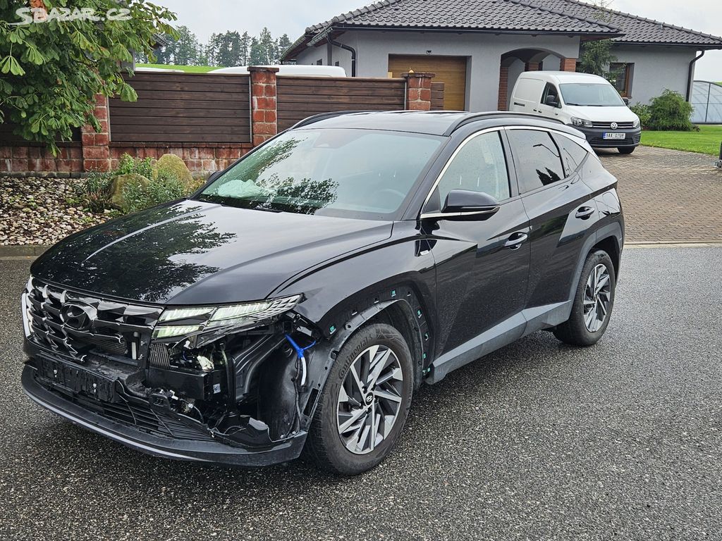 Hyundai Tucson 1.6 T-GDI 4x4 132KW DCT - 30300km