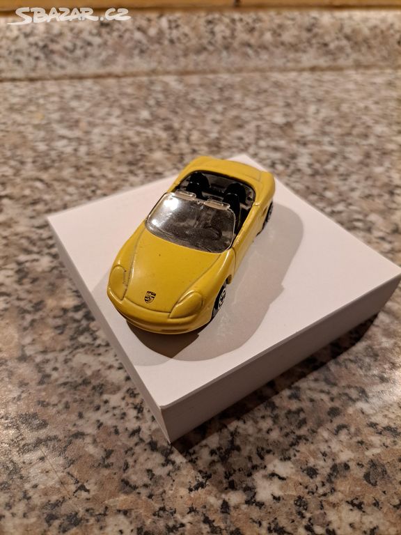 Model Porsche Boxster od Maisto