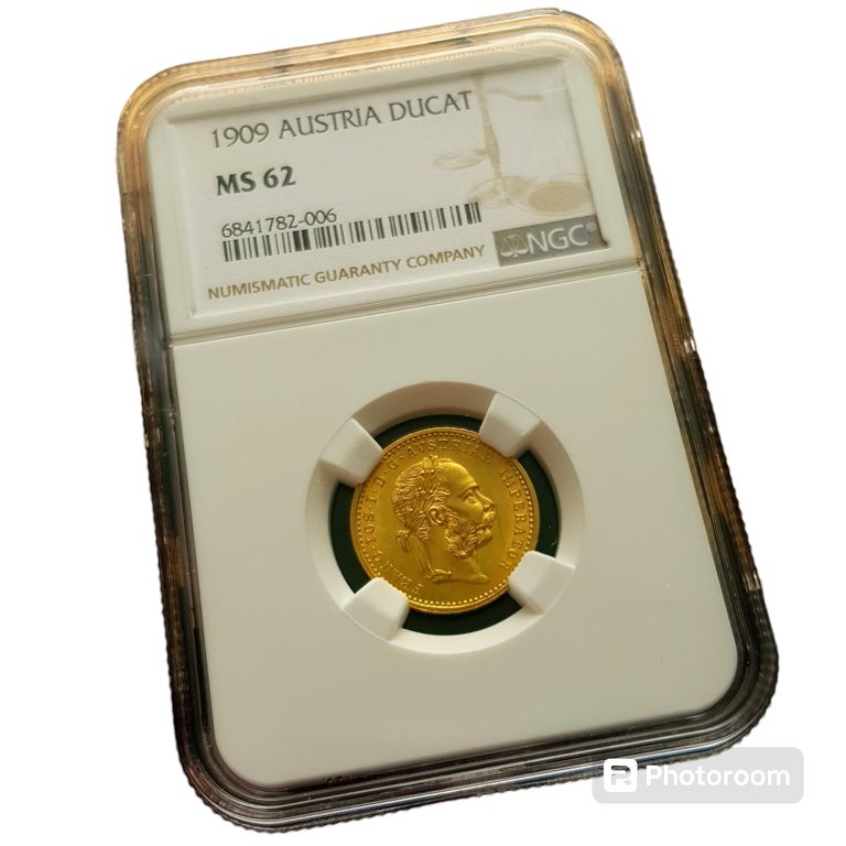 Zlatý dukát 1909 FJ I. Certifikace NGC MS 62 stav!