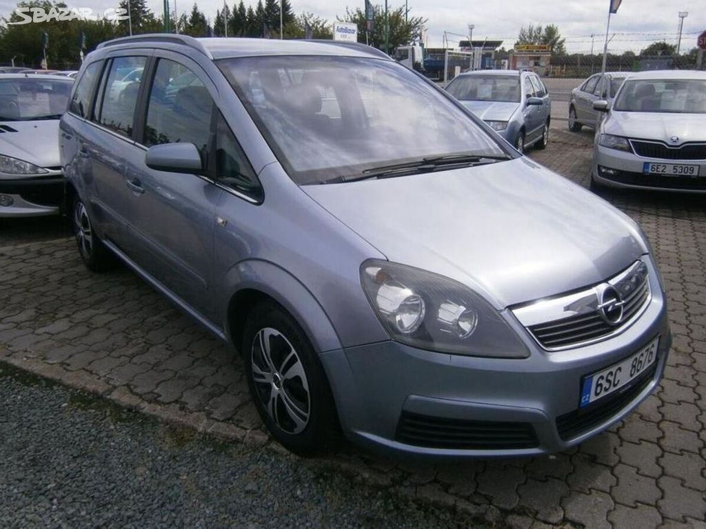 Opel Zafira 1.6i 77kw,7 míst benzín manuální