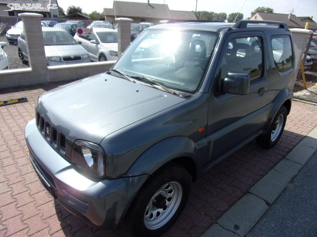 Suzuki Jimny, 1,3i 4x4 63kW TAŽNÉ KLIMA