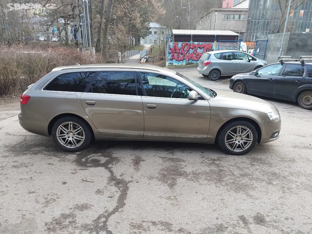 Audi A6 facelift ,3.0tdi, 176Kw Quattro, rok 2010. - fotka 6
