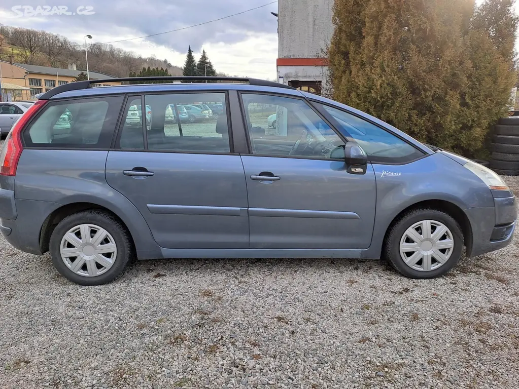 Citroen Grand C4 Picasso 1,6 HDI, 7 mist, automat - fotka 2