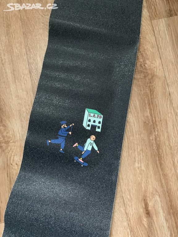 Grip tape na skate/koloběžka