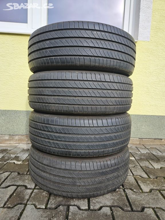 205 55 17 Michelin let. pneu, 6-6,5mm ,DOT2022