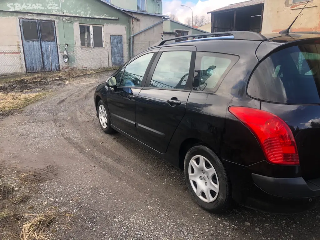 Peugeot 308, 1.4 16V Top stav - fotka 4