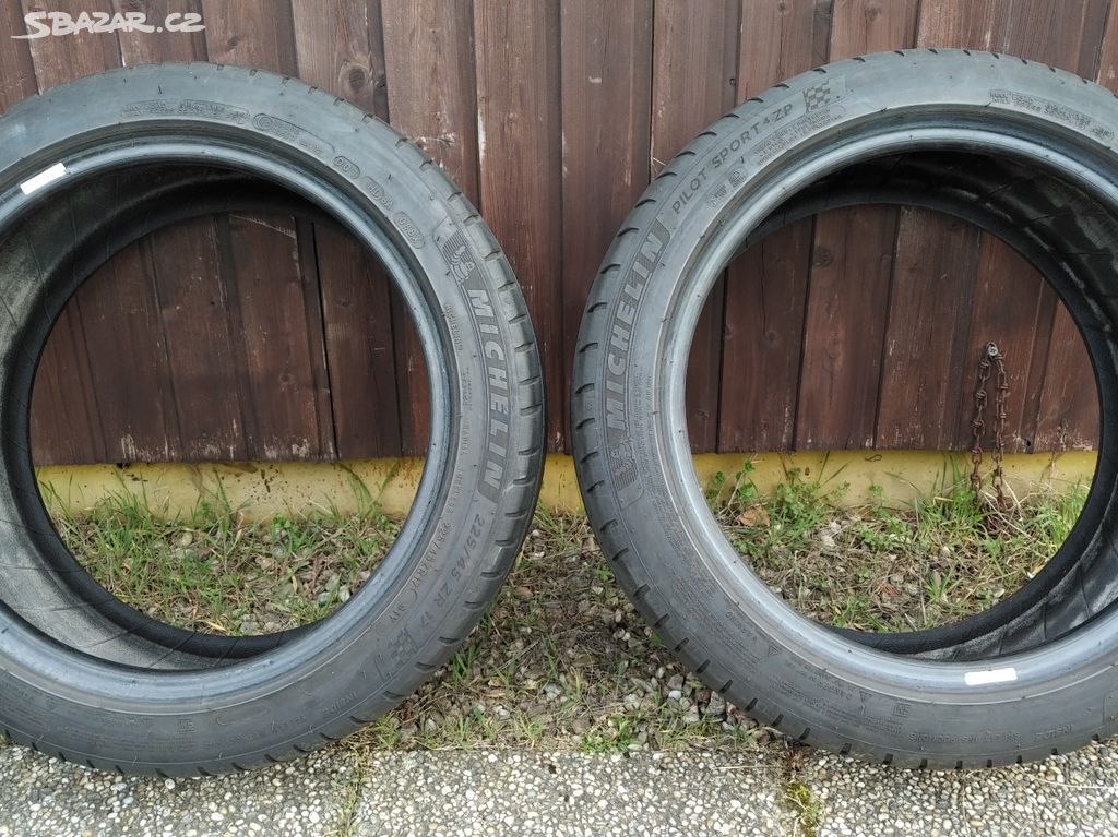 Letní pneu Michelin Pilot Sport 4 ZP 225/45/17