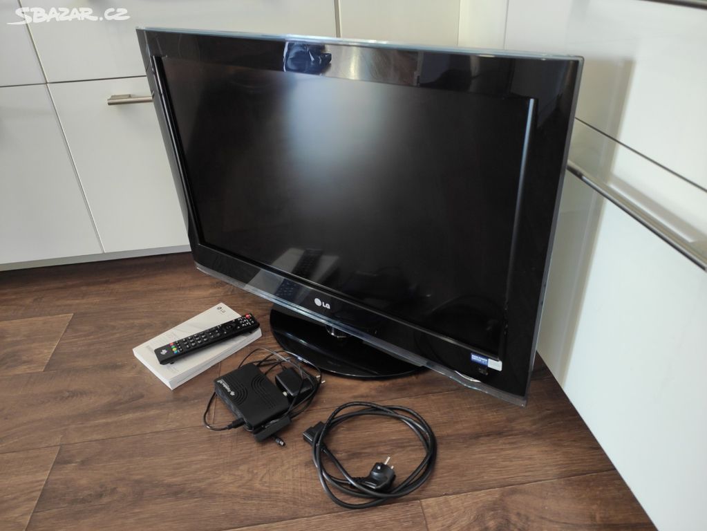 Televize LG 32LH4000 - 82 cm + DVB-T2 set top box