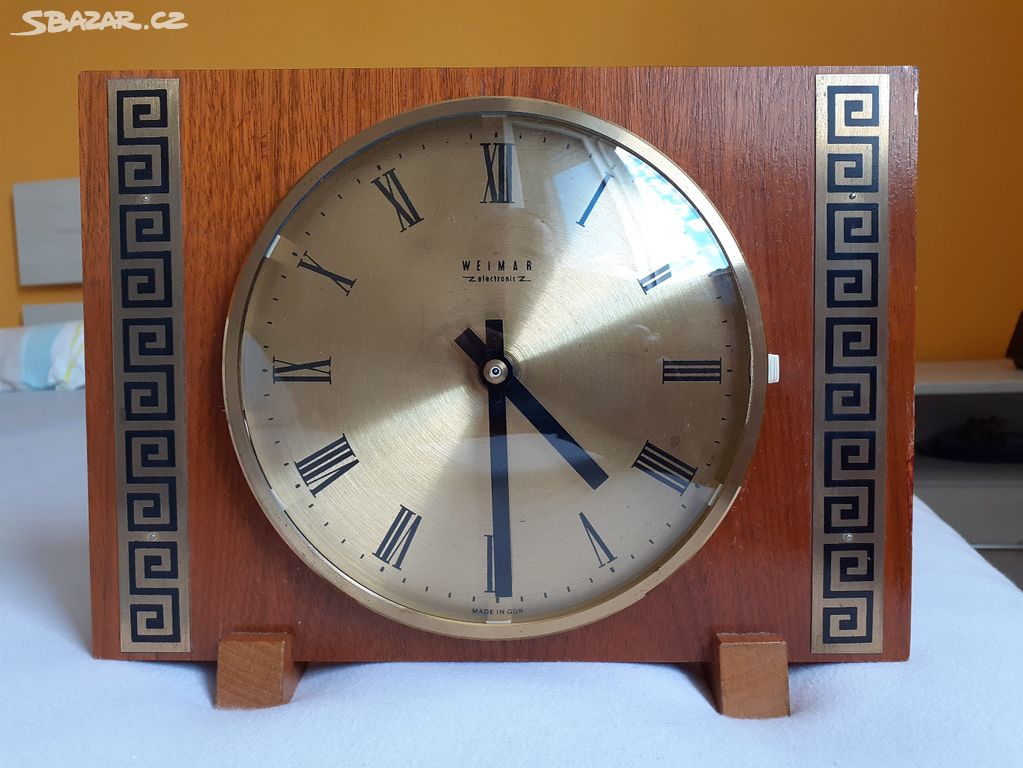 Pokojové/stolní hodiny Weimar electronic dřevěné.