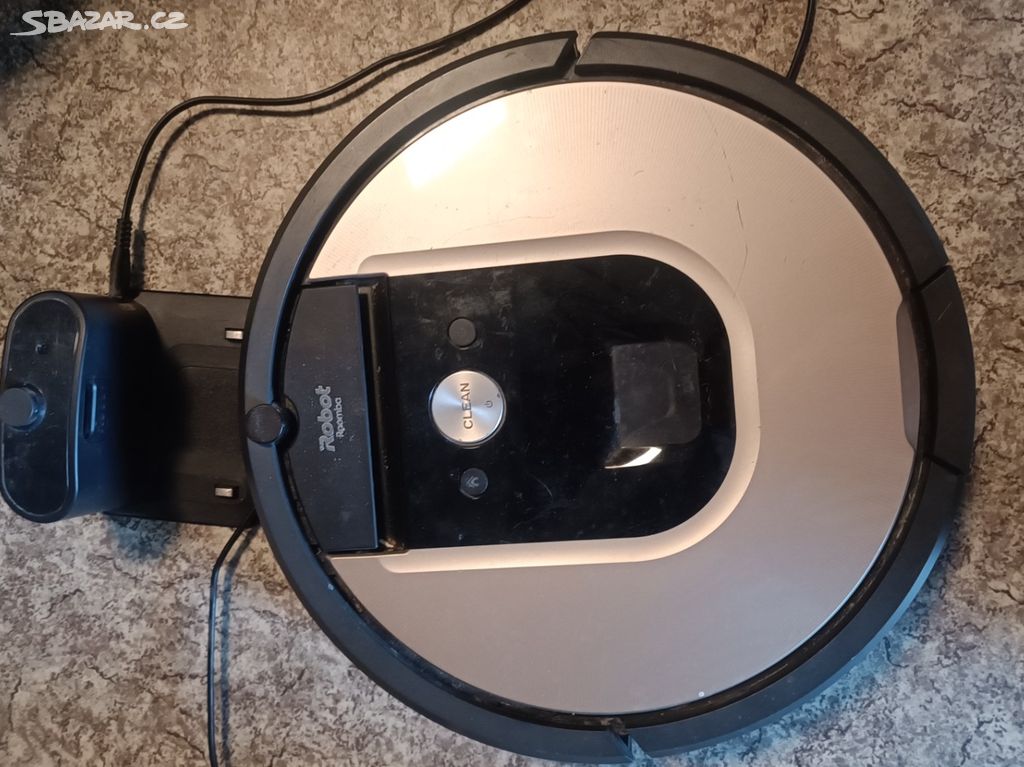 Vysavač Robotický vysavač iRobot Roomba