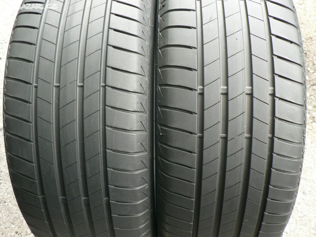 235 55 17 letní pneu R17 Bridgestone 235/55/17