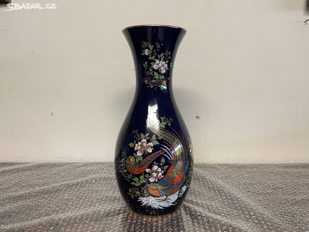 Porcelánová váza