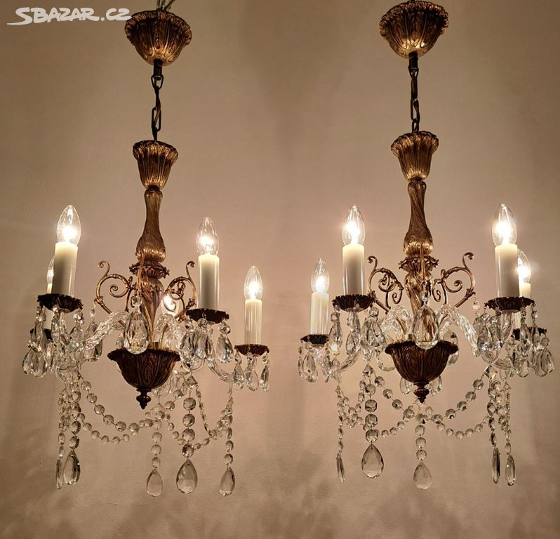 Dva starožitné křišťálové lustry, lustr, osvětlení