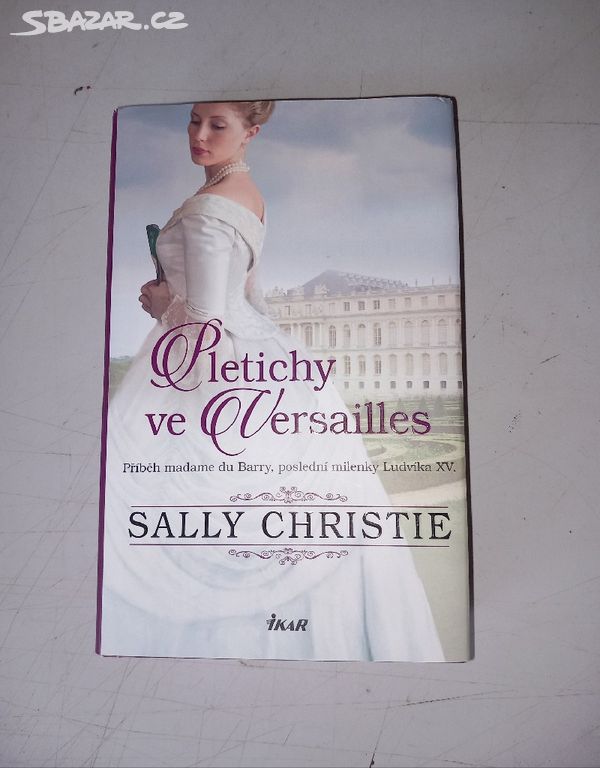 Sally Christie PLETICHY VE VERSAILLES (2022) Top