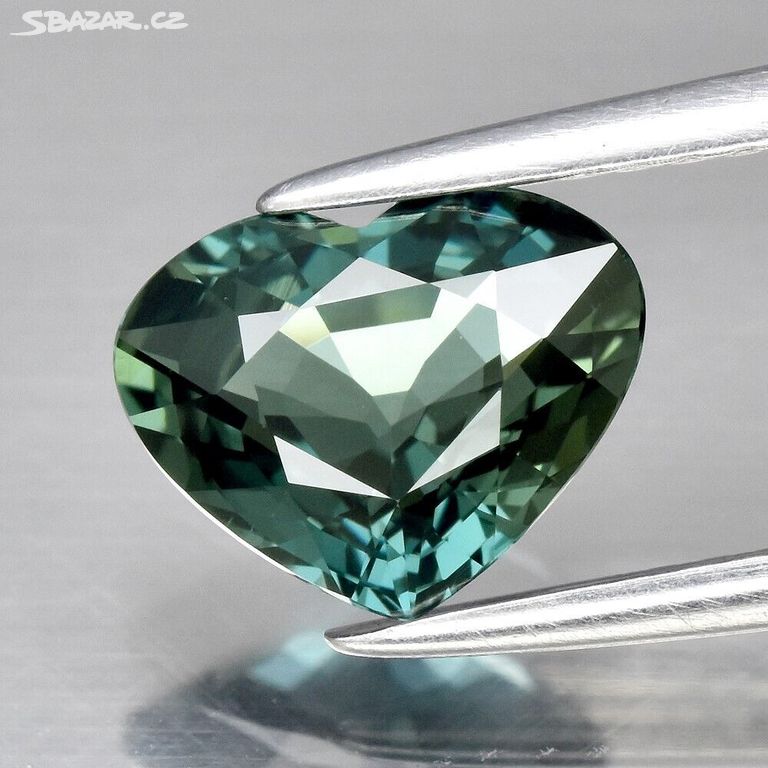 Přírodní safír, GRA certifikát, čistota IF, 1.71ct