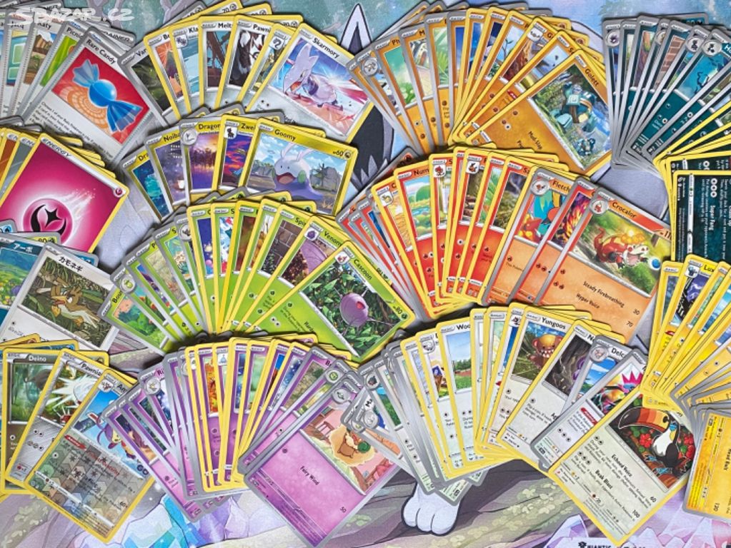 Balíček 180 ks originálních Pokémon karet