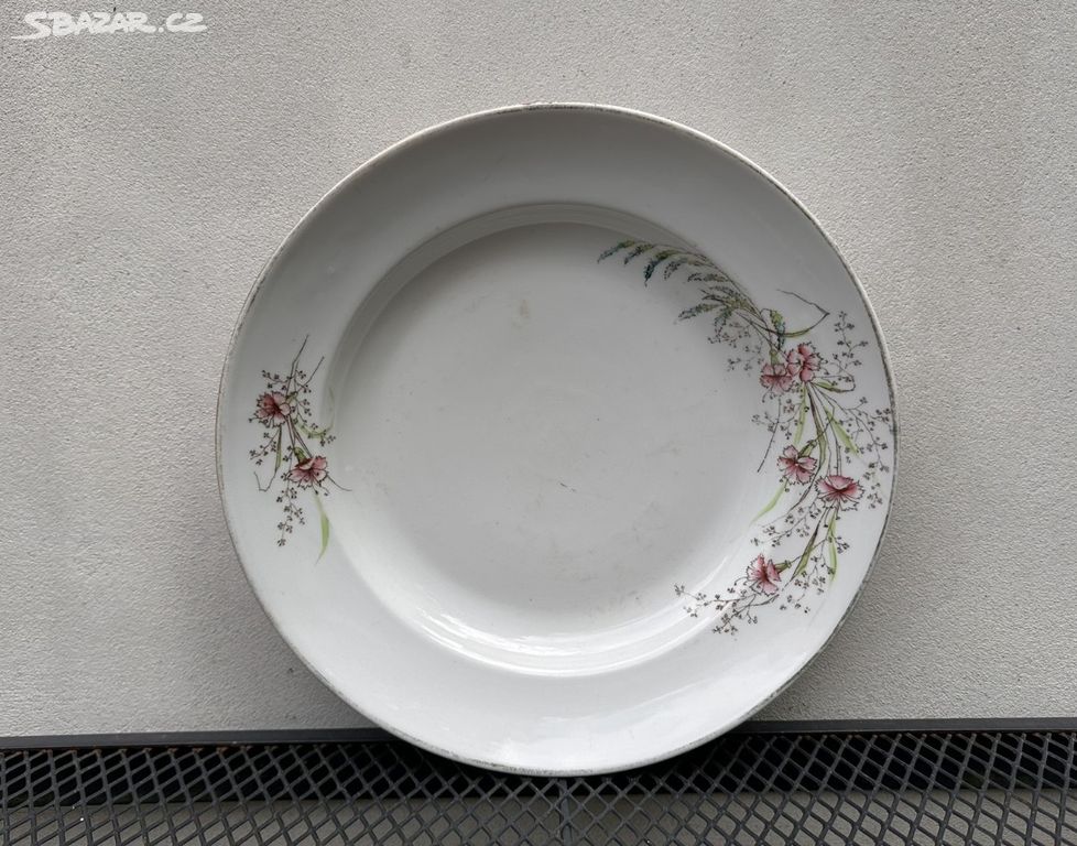 Starožitná porcelánová mísa-velký talíř - květiny