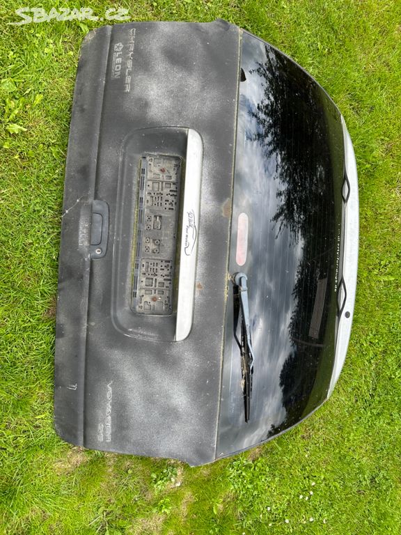 Víko kufru Chrysler Voyager III