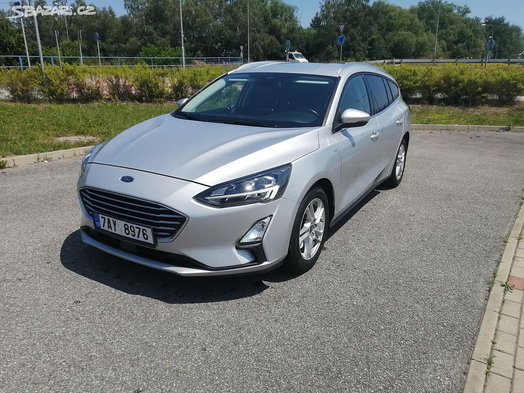 Ford Focus 1.5TDCi,88kw,Titanium,DPH,ČR,LED,1.maji