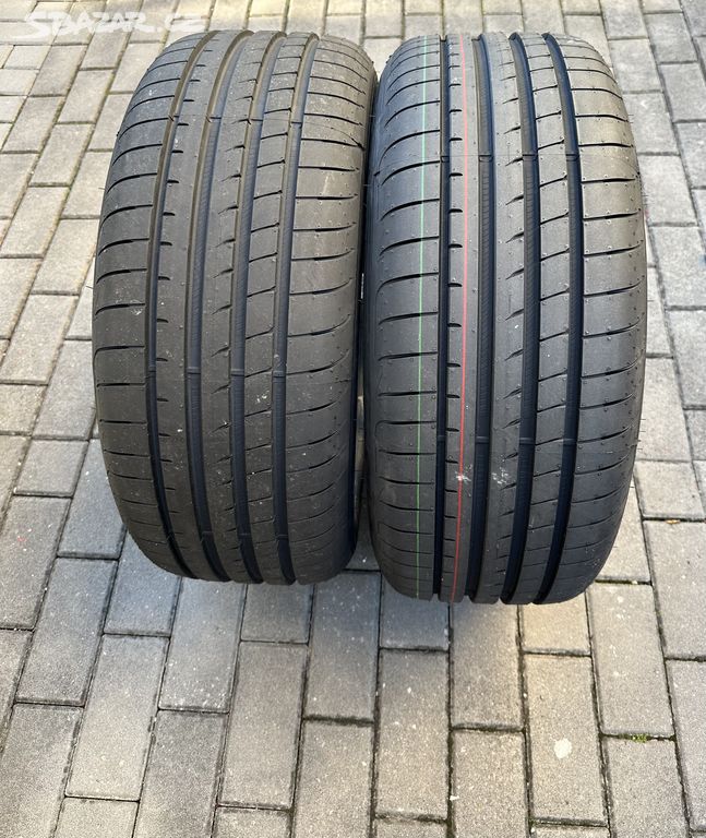 Nové letní pneu: 235/45/R18 - 2 kusy.