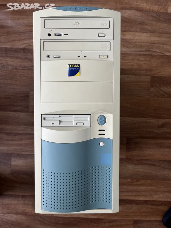 Stolní retro PC