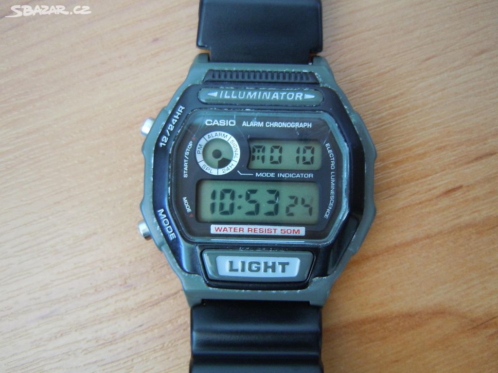 Hodinky CASIO W -88 H , retro staré digitální .