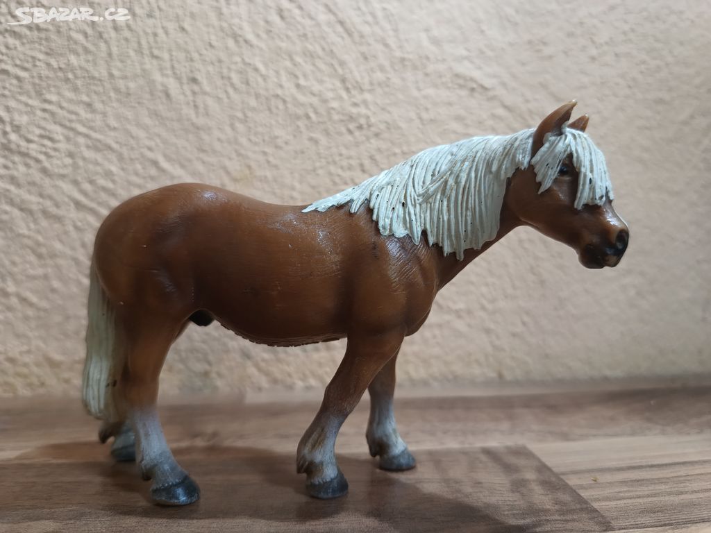 Schleich hafling valach