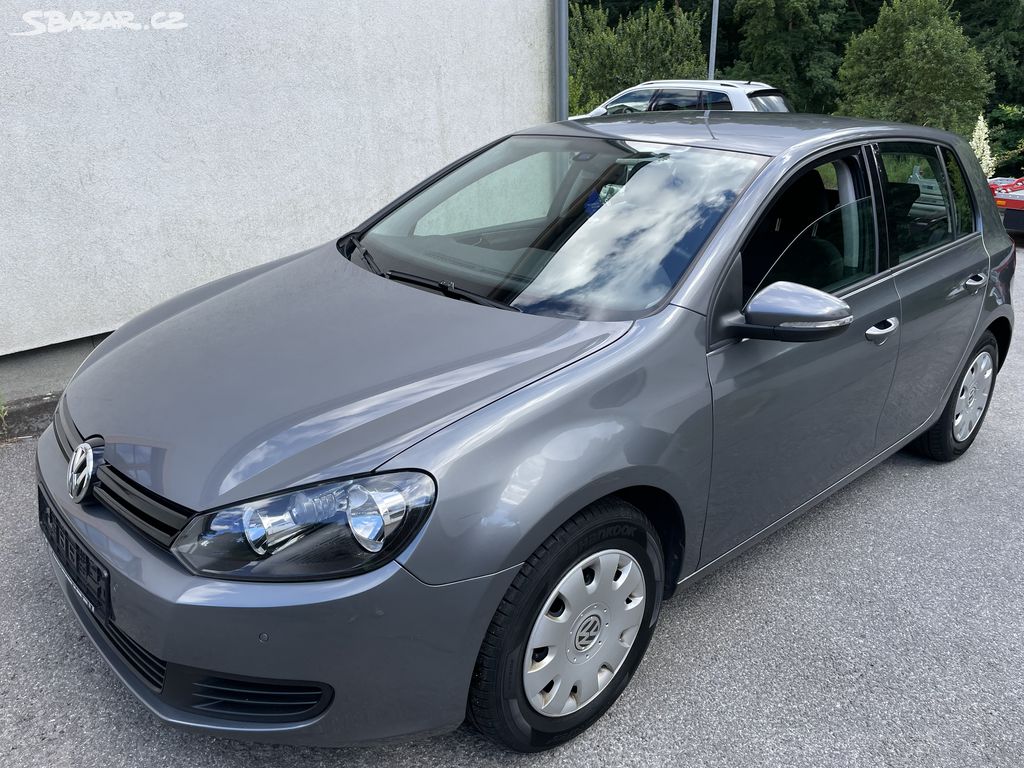 VOLKSWAGEN GOLF 6 1,6 MPI 2010 VELMI PĚKNÝ