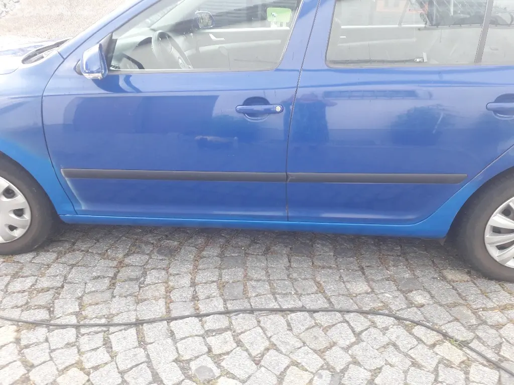 ŠKODA-OCTAVIA-2006-NAFTA - fotka 5