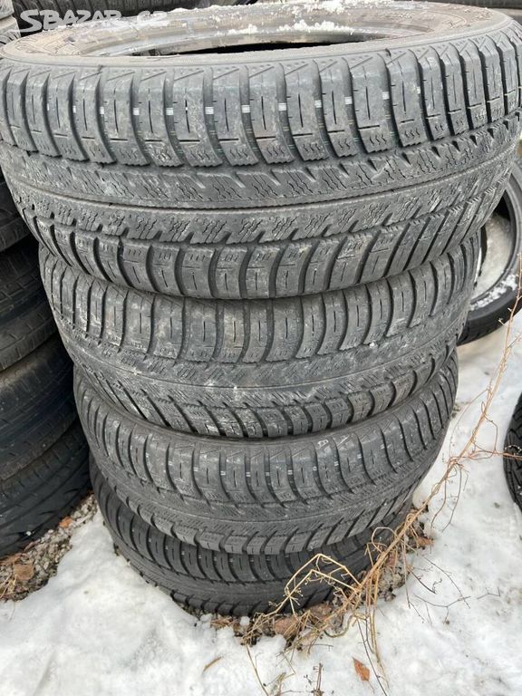 zimní sada 4 pneu Good Year 215/60 R16