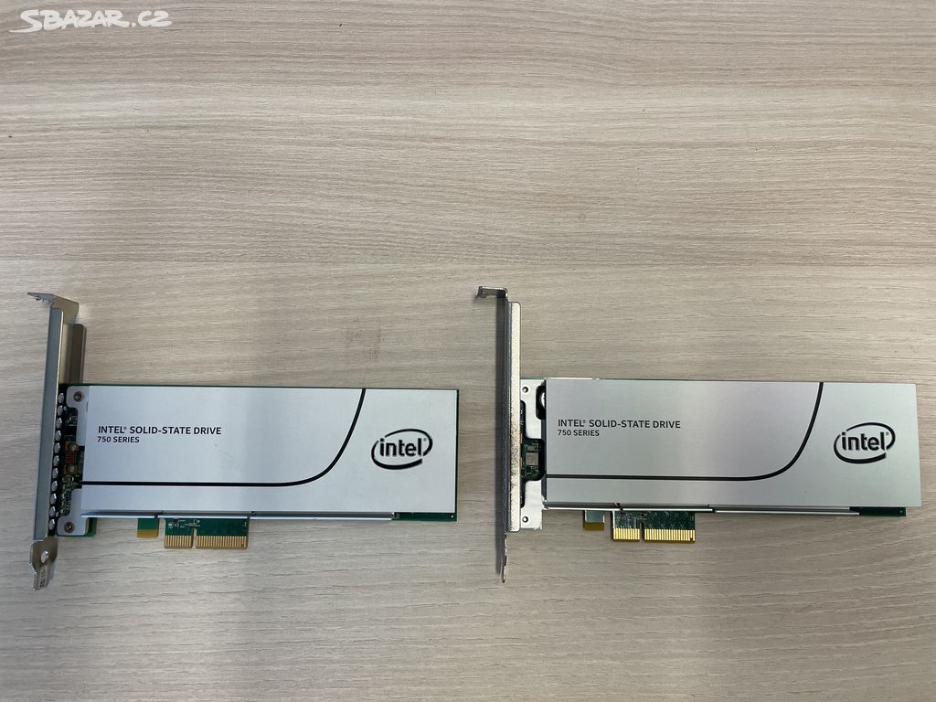 2x Intel SSD 750 Series 400GB