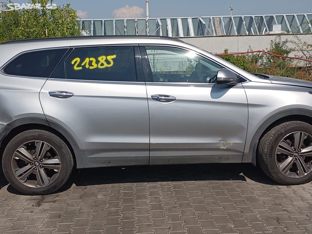 Prodám náhradní díly z vozu Hyundai Santa Fe