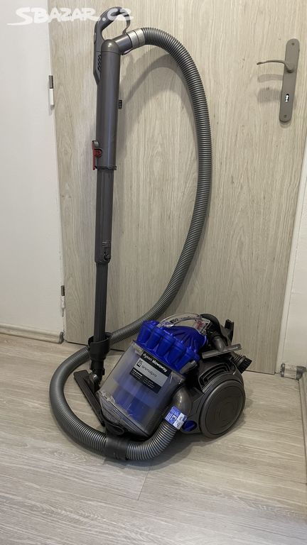 Vysavač Dyson D32 animalpro