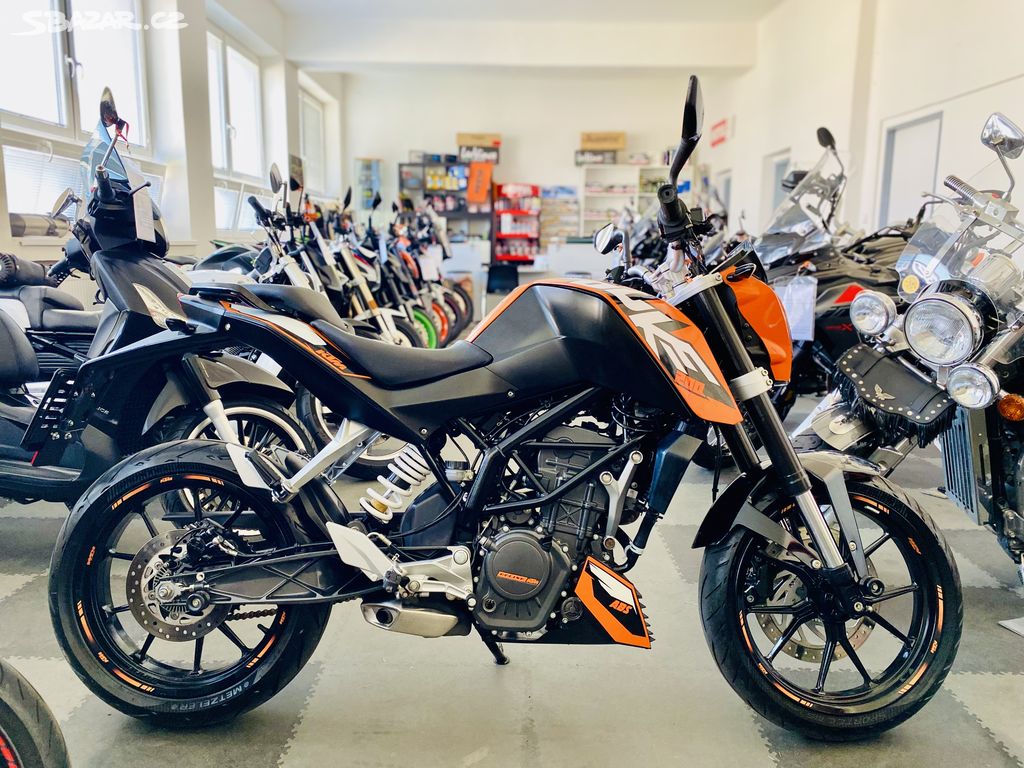 KTM 200 Duke =pro A2 /STK 4 ROKY/PŘIHLÁŠENÍ V CENĚ