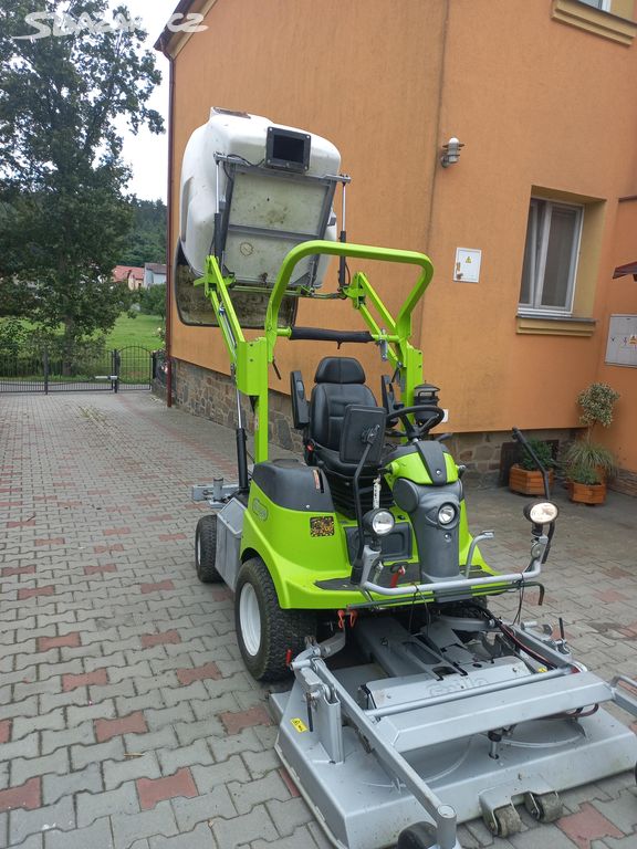 Prodám komunální sekací traktor Grillo FD1100