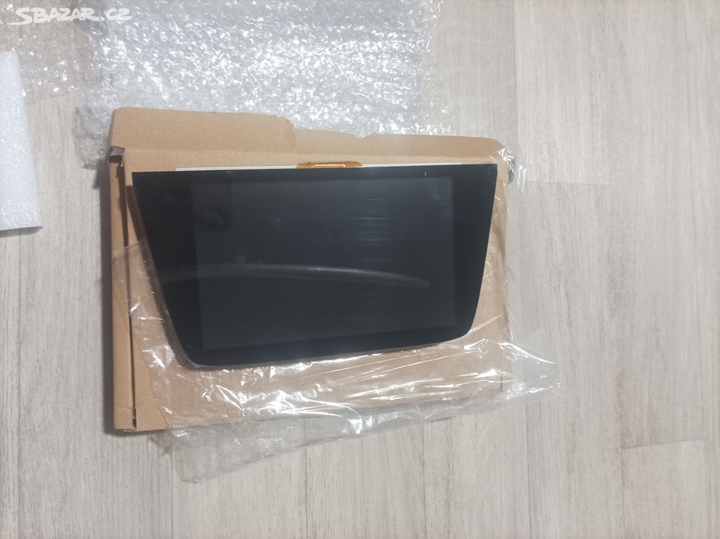 39018792 39042448 26210918 - Display Astra K