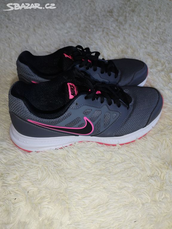 Tenisky Nike vel.40