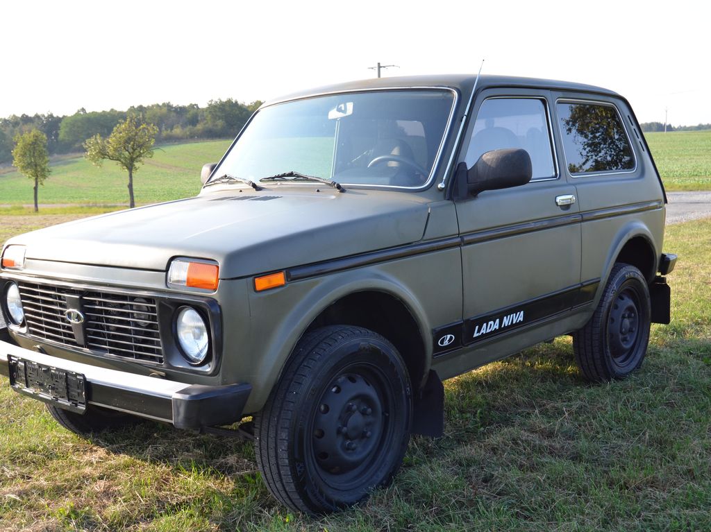 Lada Niva, 1.7i 4x4 servisní kniha